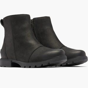 LIKE NEW Sorel Women's Emelie III WP Zip Boot Black / size 9.5